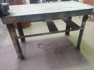 Plate Steel Workbench with Vice