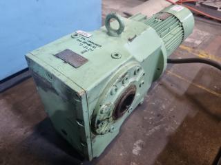 Large Right Angle Gearbox with Motor