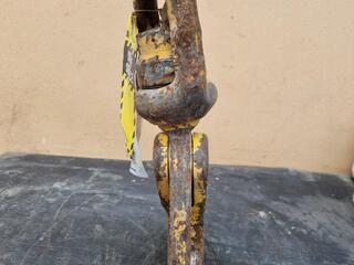 Gunnebo Clevis Self Locking Hook, Damaged