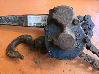 Yale Chain Hoist 