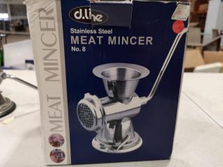 Small Benchtop Meat Mincer by D.Line