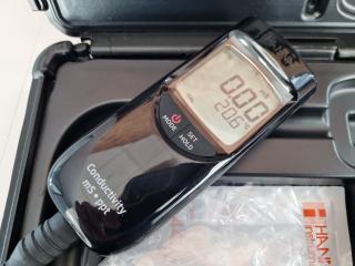 Hanna Waterproof EC, TDS, & Temperature Meter HI99301