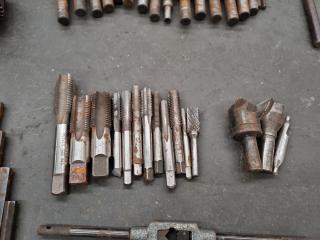 Assortment of Drill Bits/Tapers