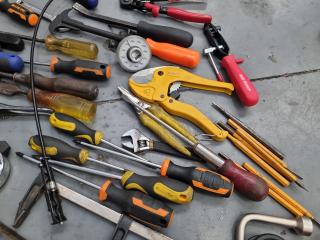 Large Assortment of Handtools