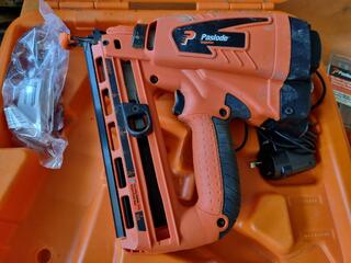 Paslode Cordless Angled Bradder IM250A Li 16GA