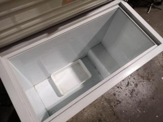 Fisher & Paykel 275L Chest Freezer