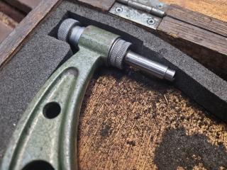 Mitutoyo Outside Micrometer w/ Interchangeable Anvils