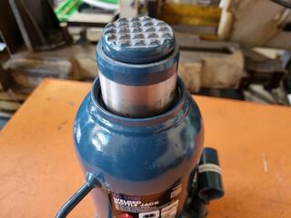 20-Ton Welded Bottle Jack by The Tool Shed