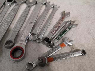 25x Assorted Combination & Adjustable Wrenches