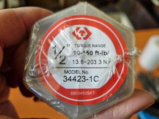 King Tony 1/2" Drive Torque Wrench, New