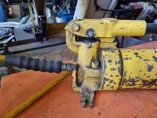 Enerpac Hydraulic Pump P80 w/ Jack Attachment