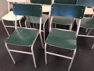 14x Vintage Retro Stacking Chairs