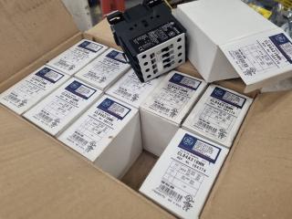 10x GE General Electric 3-Phase Contactors CL04A310MN