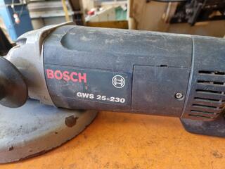 Bosch Corded 230mm Angle Grinder GWS 25-230