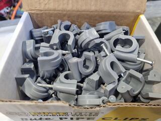 100x Buteline Pipe Clips, 18mm