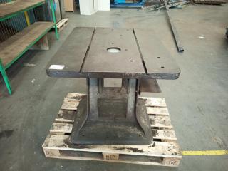 Heavy Duty Cast Table on Stand