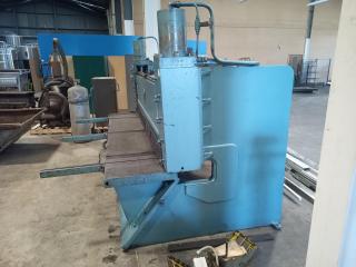 UHE Sheet Metal Guillotine