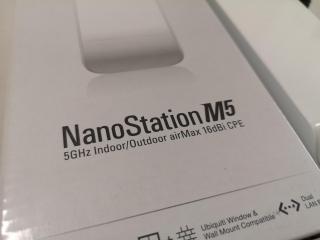 Ubiquiti NanoStation Wireless Bridge, M5 5GHz airMax 16dBi CPE Unit