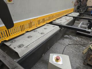 Luxcut 4 Metre Guillotine 
