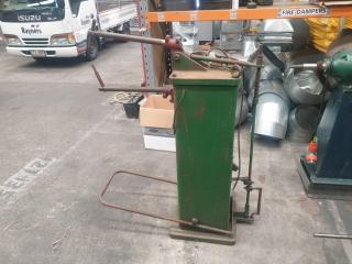 Young Single Phase Spot Welder