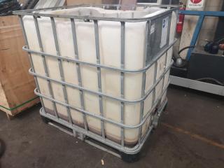 1000L Industrial Plastic Tank in Cage