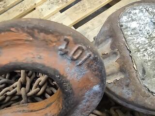 Large Chain Hoist 