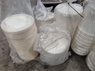 -31x Plastech white buckets with 100+ Lids