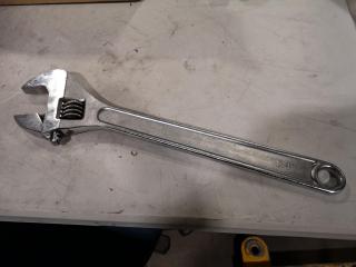 Large 600mm Adjustable Wrench