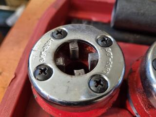 Ratchet Pipe Threading Tool Set