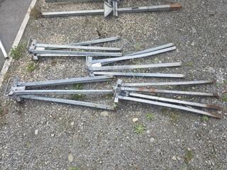 5 x Portable Road Sign Stands