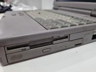 Vintage Toshiba Satillite 4000CDS Laptop Computer w/ External HP Monitor