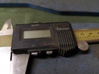 Mitutoyo 200mm Digital Vernier Caliper w/ Case