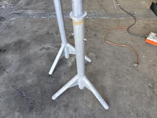 2 x Adjustable Aluminum Stands