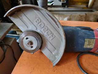 Bosch Professional 230mm Angle Grinder GWS 22-230 LV