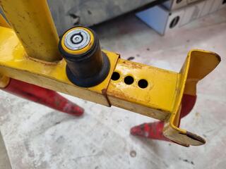 Wildcat Anti-Theft Tyre Wheel Clamp