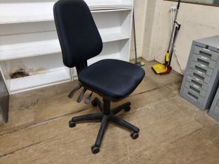 Salsa Highback Black Gas-Lift Adjustable Deak Chair