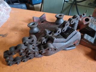 2x Vintage Ridgid Pipe Vices