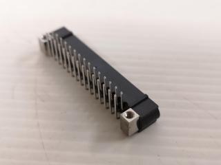 48x Harwin 15+15pos Male DIL Throughboard Right Angle Connectors