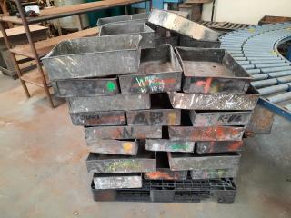 Pallet of 45 NZR Steel Trays