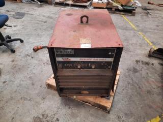 Lincoln IdealArc R3R-500-I Arc Welder