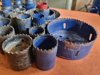 32x Assorted Hole Cutters