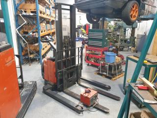 BT Walk Behind/Stand On Electric Forklift