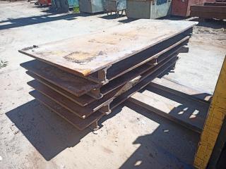 4 x Large Plate Steel Pallets