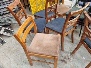 18x Assorted Chairs