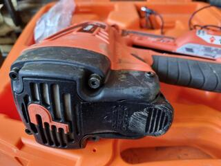 Paslode Cordless Angled Bradder IM250A Li 16GA