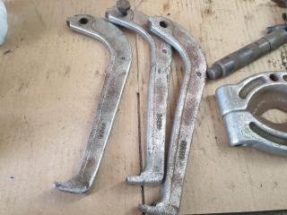Assorted Puller Parts