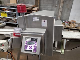 Fortress Phantom Industrial Metal Detector w/ Conveyor Assembly