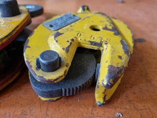 3x Vertical Plate Clamps