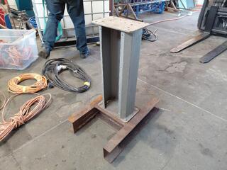 Linshall Pedestal on Metal Frame 