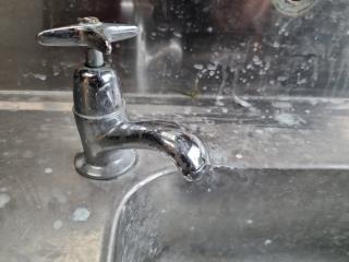 Stainless Steel Sink Basin & Countertop